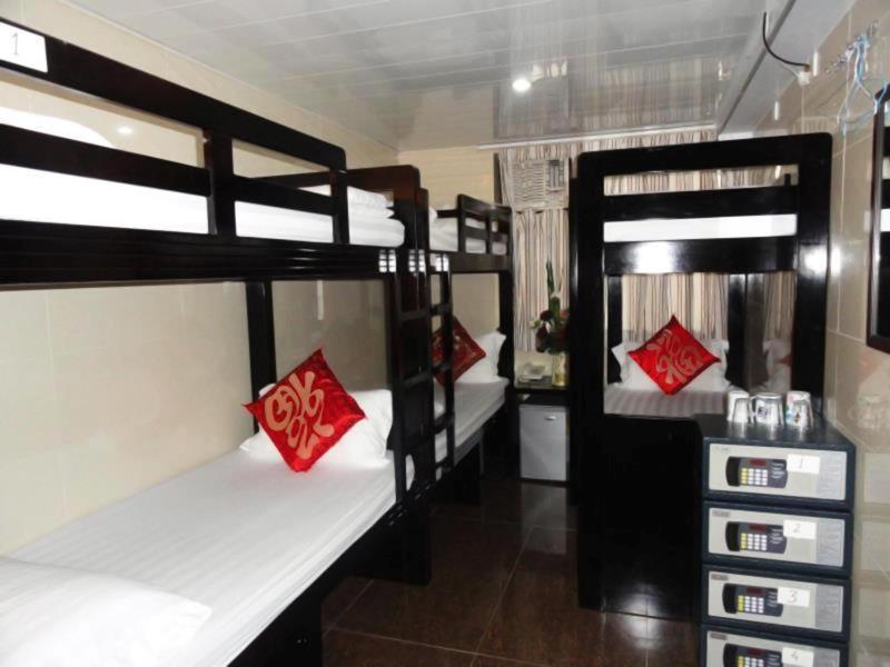 Hostel 16 Paris Guest House Block E Reception 10Th Floor Hongkong Exteriör bild