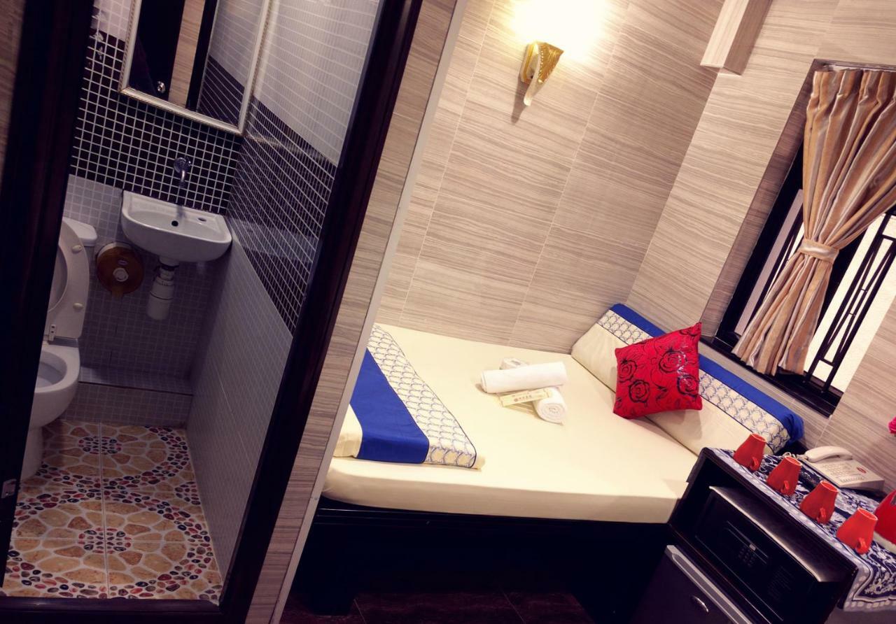 Hostel 16 Paris Guest House Block E Reception 10Th Floor Hongkong Exteriör bild