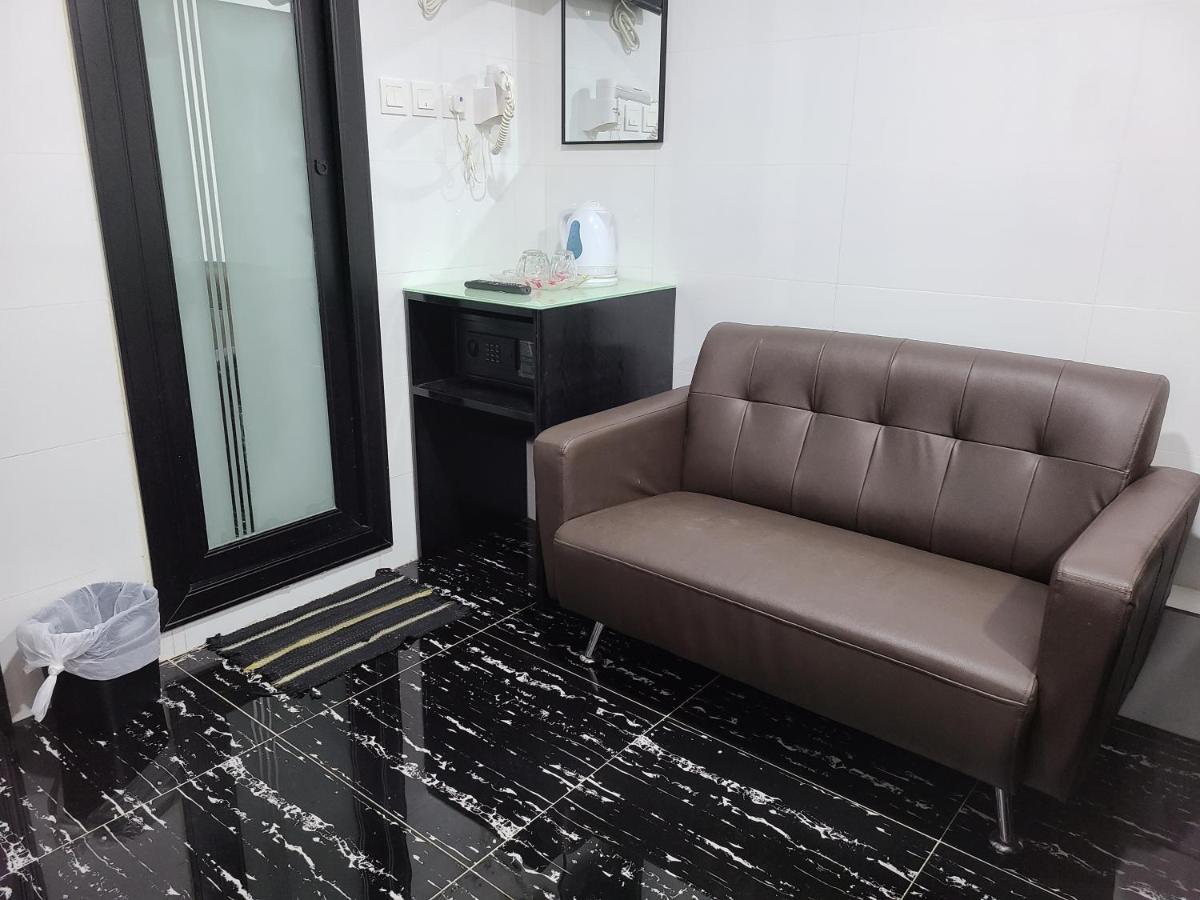 Hostel 16 Paris Guest House Block E Reception 10Th Floor Hongkong Exteriör bild